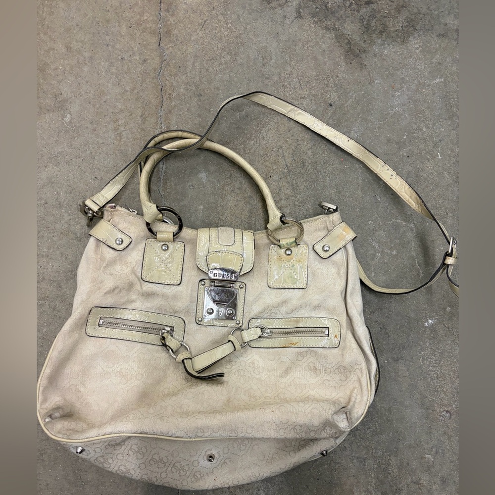 Vintage Y2k Guess Monogram Cream Shoulder Bag